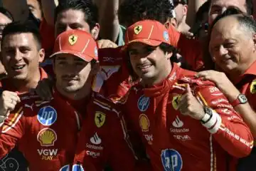 Ferrari, Leclerc e Sainz euforici: “Adesso il titolo”. La classifica