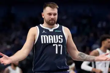 NBA, la prima stagionale di Luka Doncic è da applausi