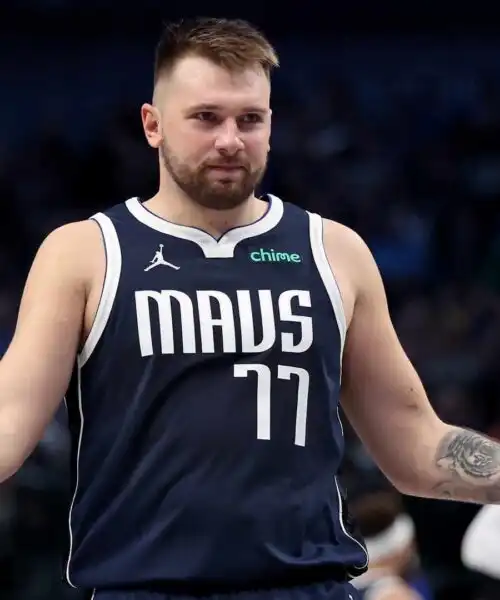 NBA, la prima stagionale di Luka Doncic è da applausi