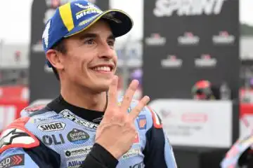 Marc Marquez rende onore a Enea Bastianini