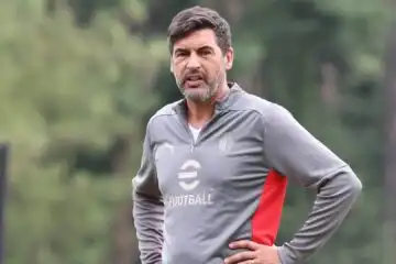 Milan, Paulo Fonseca perde un difensore per la Fiorentina