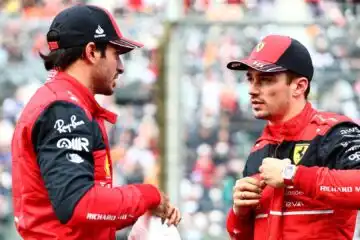 F1, umori opposti in Ferrari: Sainz esaltato, Leclerc arrabbiato