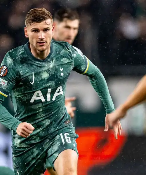 Inglesi infuriati con Timo Werner: critiche e insulti. Le foto