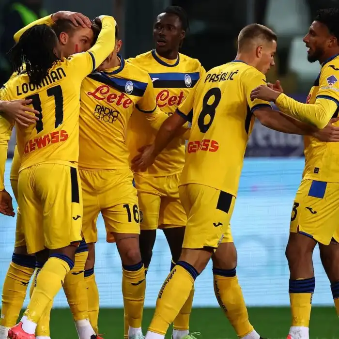 L’Atalanta vince a Parma e aggancia l’Inter