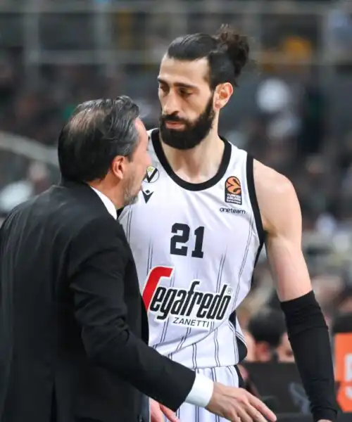 Virtus Bologna nei guai: troppi minuti ai giocatori chiave