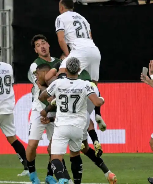 Botafogo, che impresa: in dieci dal 1′, batte l’Atletico Mineiro e vince la Libertadores