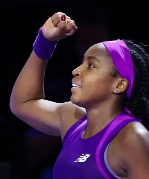 Coco Gauff vince le WTA Finals, piegata Qinwen Zheng dopo oltre tre ore