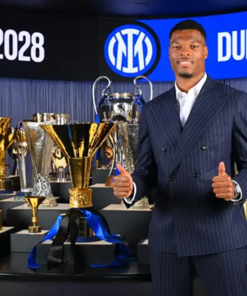 Denzel Dumfries, ufficiale il rinnovo con l’Inter