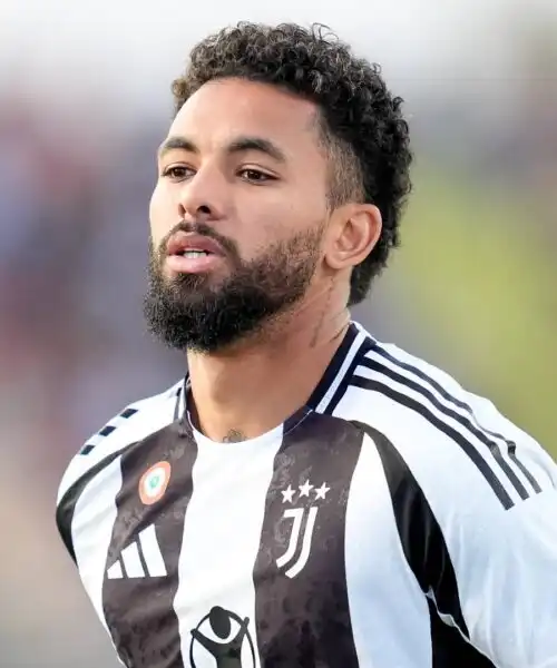 Douglas Luiz, Monchi manda un messaggio alla Juventus