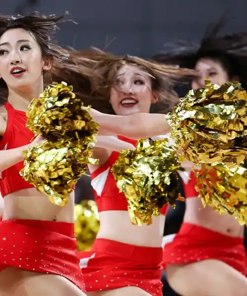 Il fascino delle cheerleader giapponesi: le foto di un’arte raffinata