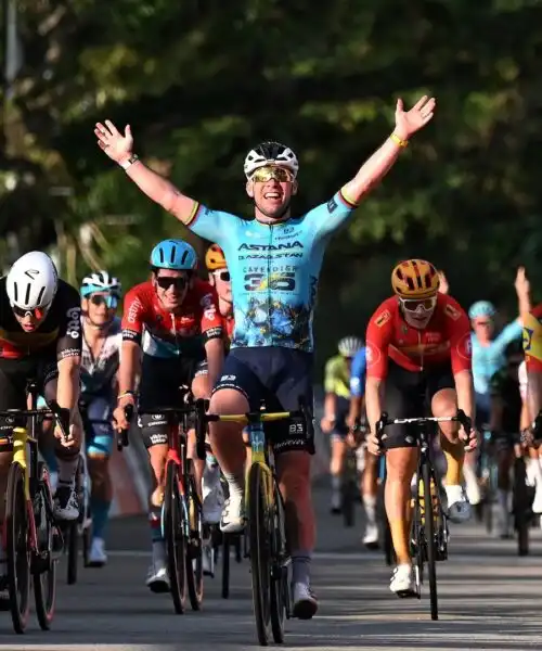 Mark Cavendish vince l’ultima gara della sua carriera