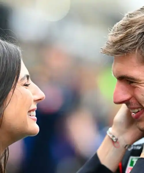 Max Verstappen emoziona Kelly Piquet e suo padre Nelson: le immagini