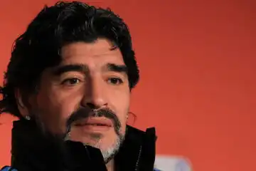 BIOGRAFIA – Diego Armando Maradona: carriera sportiva, vita privata, famiglia e figli, premi e riconoscimenti al merito sportivo