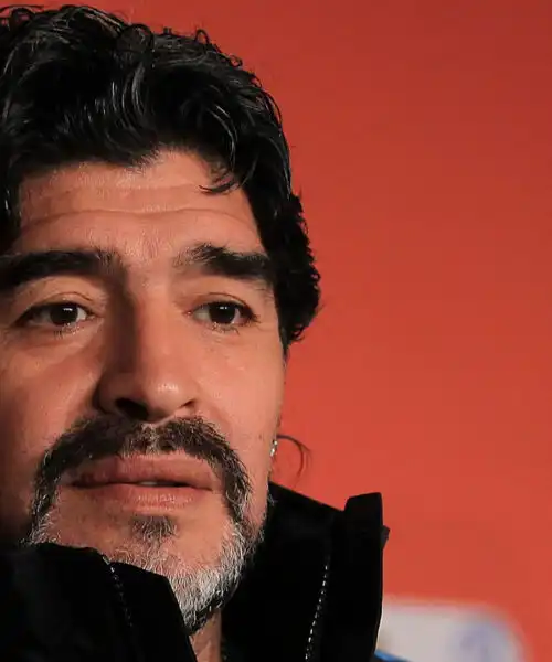 BIOGRAFIA – Diego Armando Maradona: carriera sportiva, vita privata, famiglia e figli, premi e riconoscimenti al merito sportivo