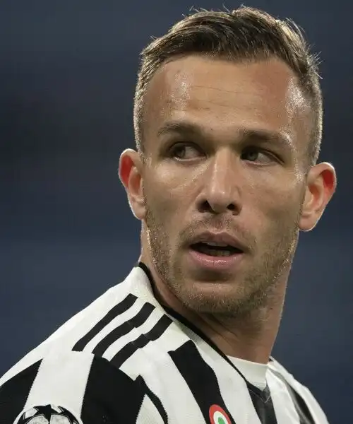 Juventus, si cerca una sistemazione per Arthur