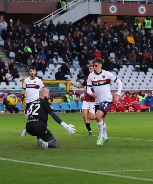 Dallinga entra e segna: il Bologna sbanca Torino