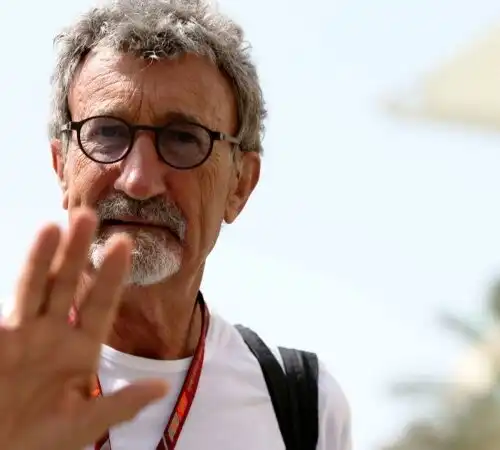 Carlos Sainz: Eddie Jordan rincara la dose con Lewis Hamilton e punge la Ferrari