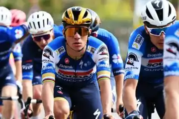 Paura per Remco Evenepoel: incidente in allenamento e ricovero