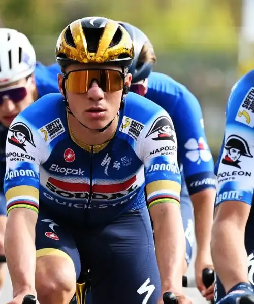 Paura per Remco Evenepoel: incidente in allenamento e ricovero