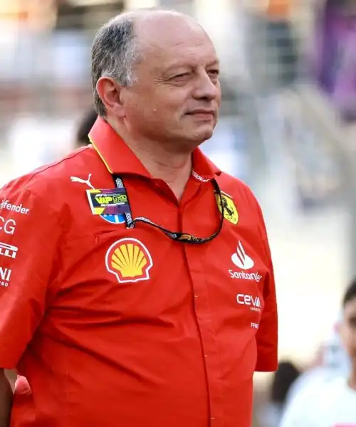 Frederic Vasseur spiega l’importanza di Lewis Hamilton per Charles Leclerc