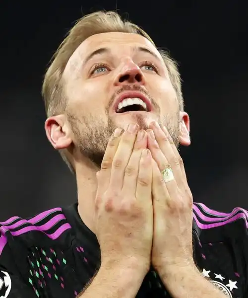 Harry Kane deluso: il suo grande amico non arriverà al Bayern Monaco. Le foto