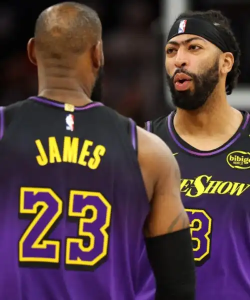 LeBron James e Anthony Davis sugli scudi, ma i Lakers perdono anche ad Atlanta