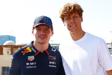 Jannik Sinner irrompe nel Circus della F1 ad Abu Dhabi