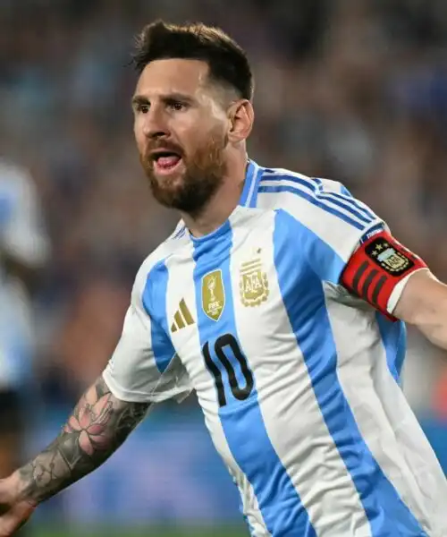 Messi ripensa al Barcellona: “Mi mancate tantissimo”