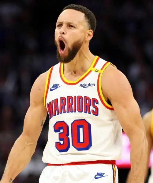 NBA: brillano i veterani Steph Curry e LeBron James