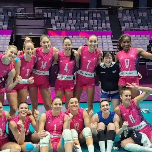 Mondiale per club, Milano vola in semifinale