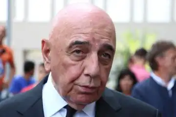 Adriano Galliani bussa alla porta del Milan per una punta