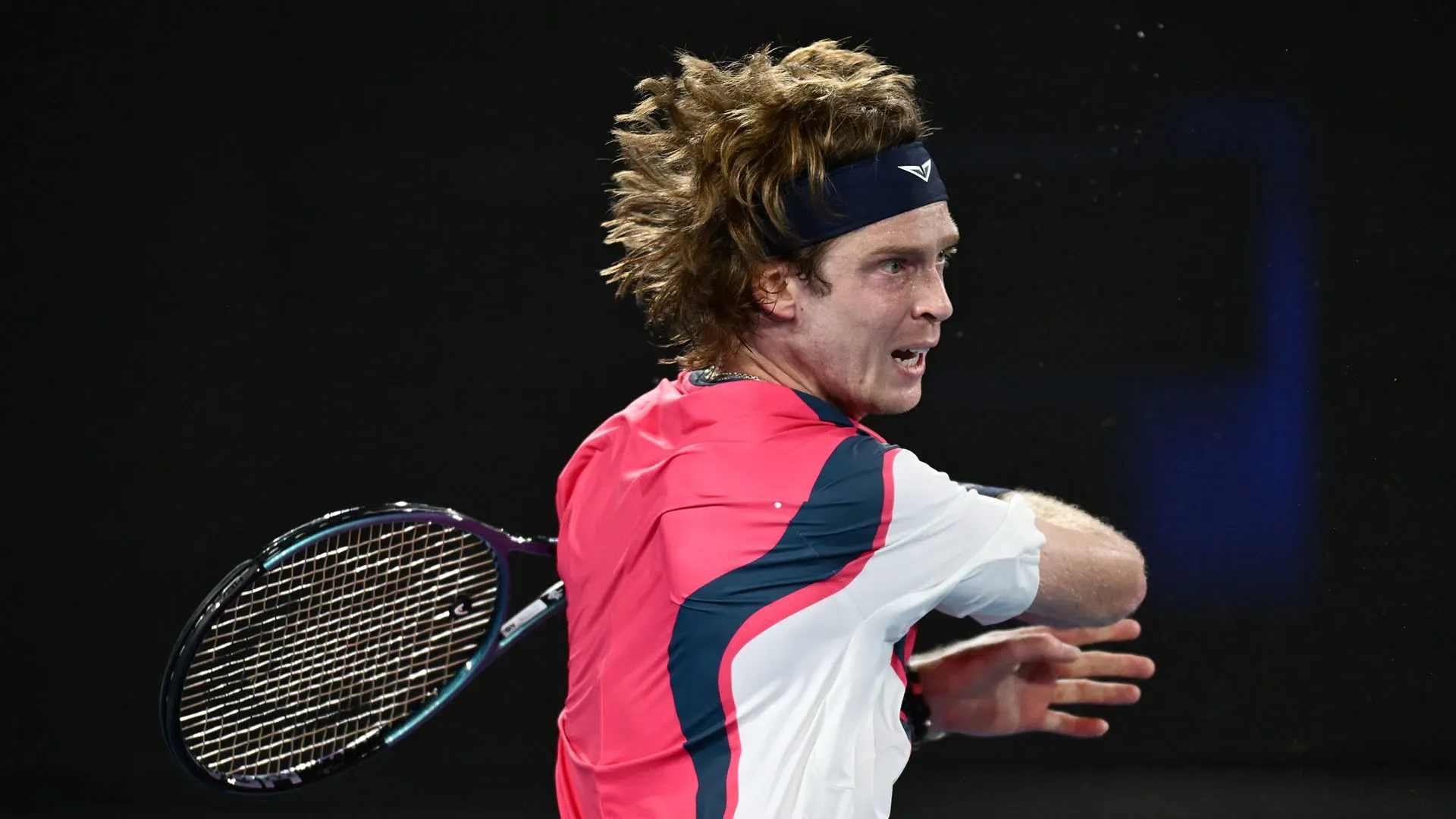 Il fresco vincitore del torneo di Doha ha voluto dire la sua sull'argomento che sta dividendo il tennis