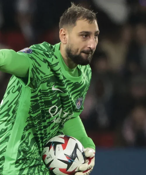 Donnarumma in bilico, il PSG guarda in Inghilterra per sostituirlo. Foto