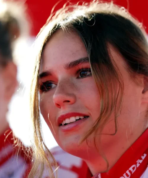 Le foto di Puck Moonen, la stella olandese che sfreccia su due ruote