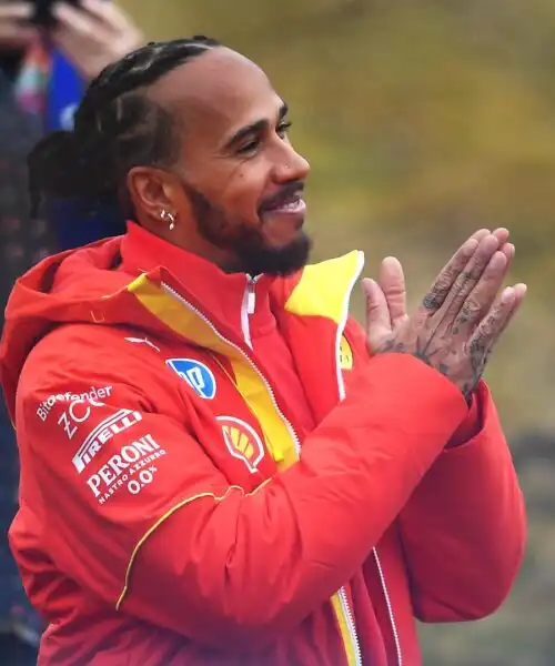 L’emozione di Lewis Hamilton dopo i primi giri sulla Ferrari