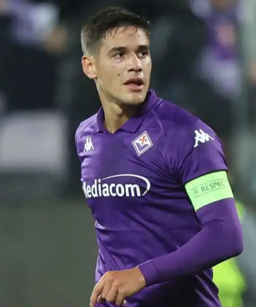 La Fiorentina saluta Lucas Martinez Quarta e accelera per il colpo a centrocampo