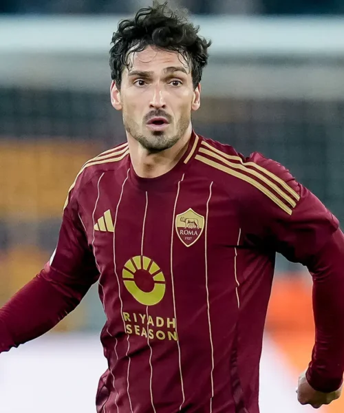 Futuro stravolto per Mats Hummels: contatti per la prossima stagione. Foto