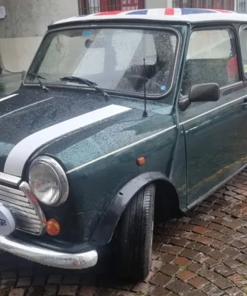 Rover Mini Cooper 1.3 SPI, le foto di un’auto da collezione