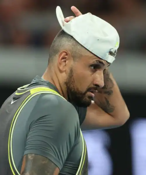 Nick Kyrgios prova a giustificarsi dopo la batosta