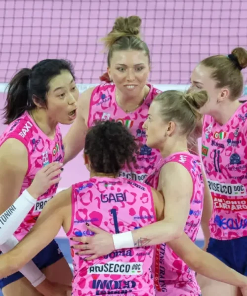 Le regine del volley l’hanno fatta grossa (di nuovo): le foto