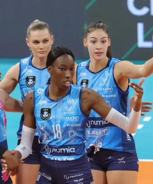 Paola Egonu non può festeggiare, doppio problema dopo la vittoria: le foto