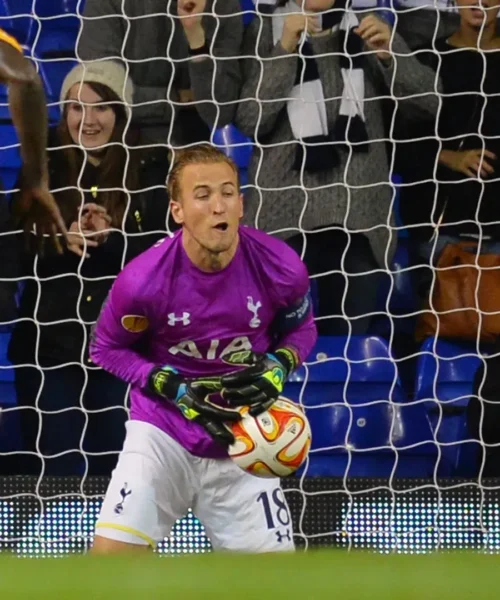 11 anni fa Harry Kane si è improvvisato portiere (e non è andata bene). Foto