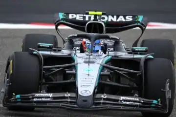 Lewis Hamilton suda ma brilla Kimi Antonelli