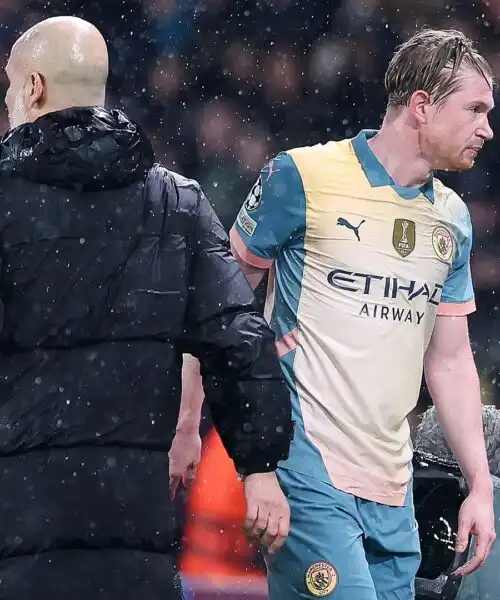 Kevin De Bruyne vittima di Florian Wirtz: le immagini