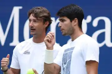 Juan Carlos Ferrero mette Jannik Sinner nel mirino di Carlos Alcaraz