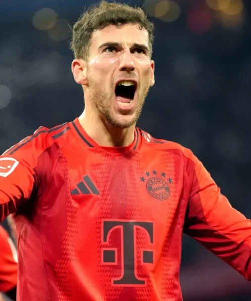 Leon Goretzka festeggia: novità importanti sul futuro. Immagini