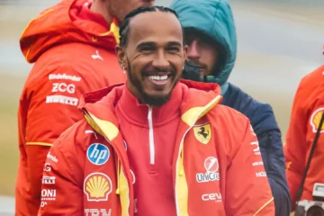 La Ferrari continua a stupire Lewis Hamilton