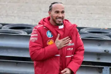 Lewis Hamilton debutta con la Ferrari: “È tutto diverso qui”