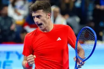 ATP Dubai: Luca Nardi rimonta Fucsovics e vola agli ottavi