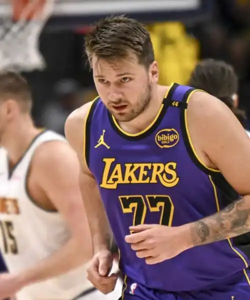 NBA: Doncic spettacolo, i LA Lakers superano Denver